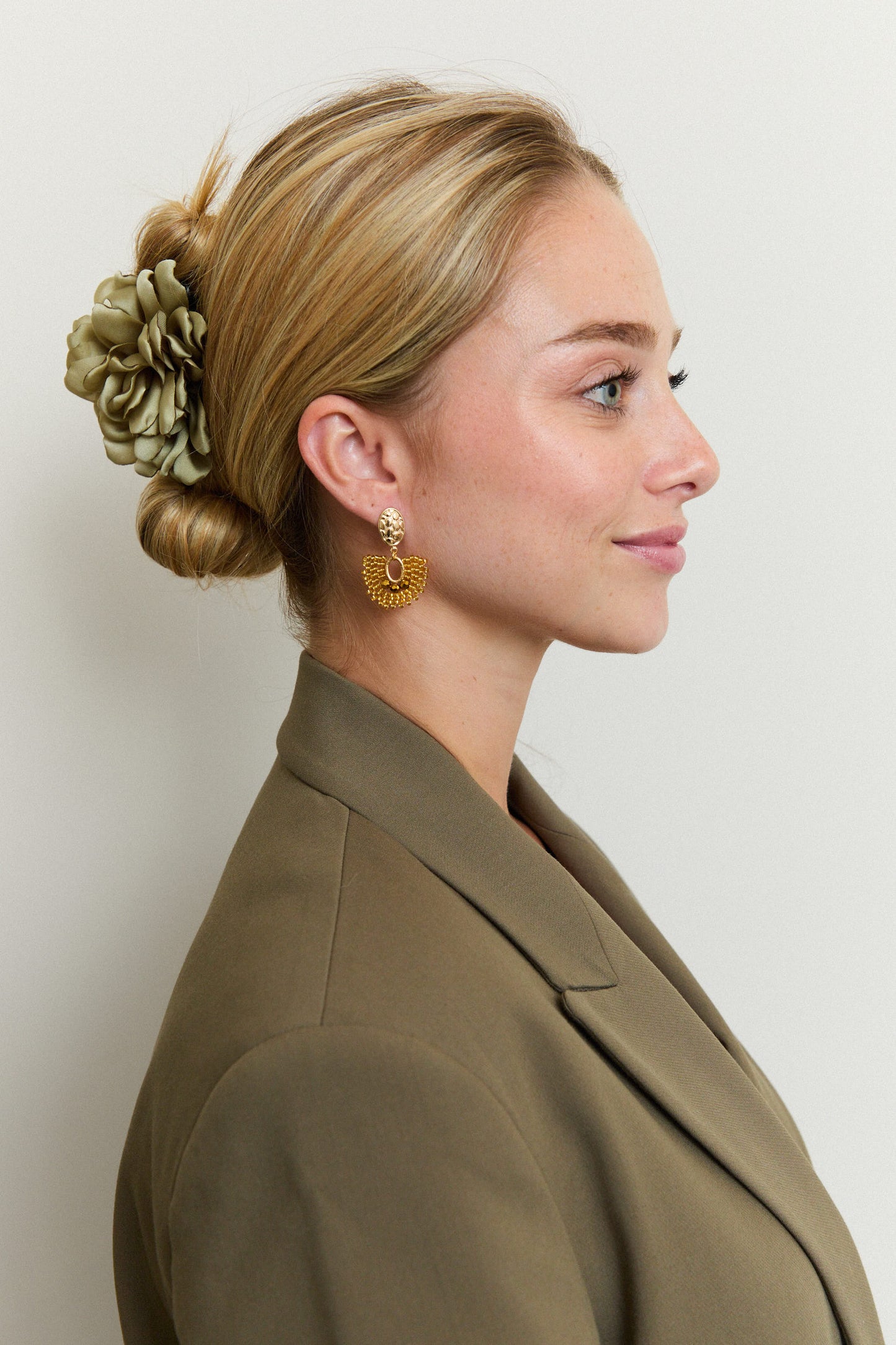 GOLD ABANICO EARRINGS