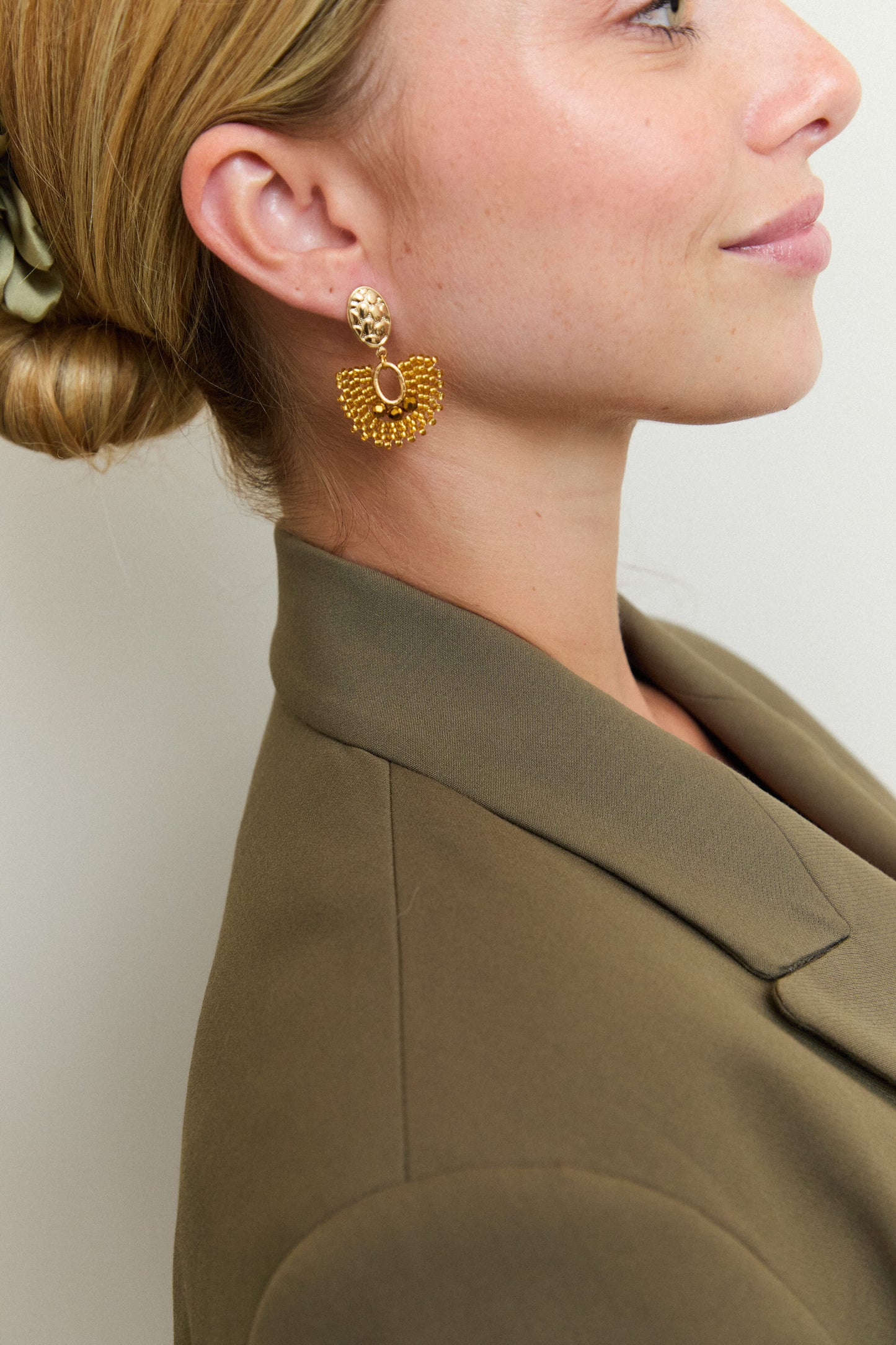 GOLD ABANICO EARRINGS