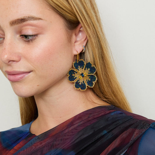 FLOWER EARRING NAVY BLUE