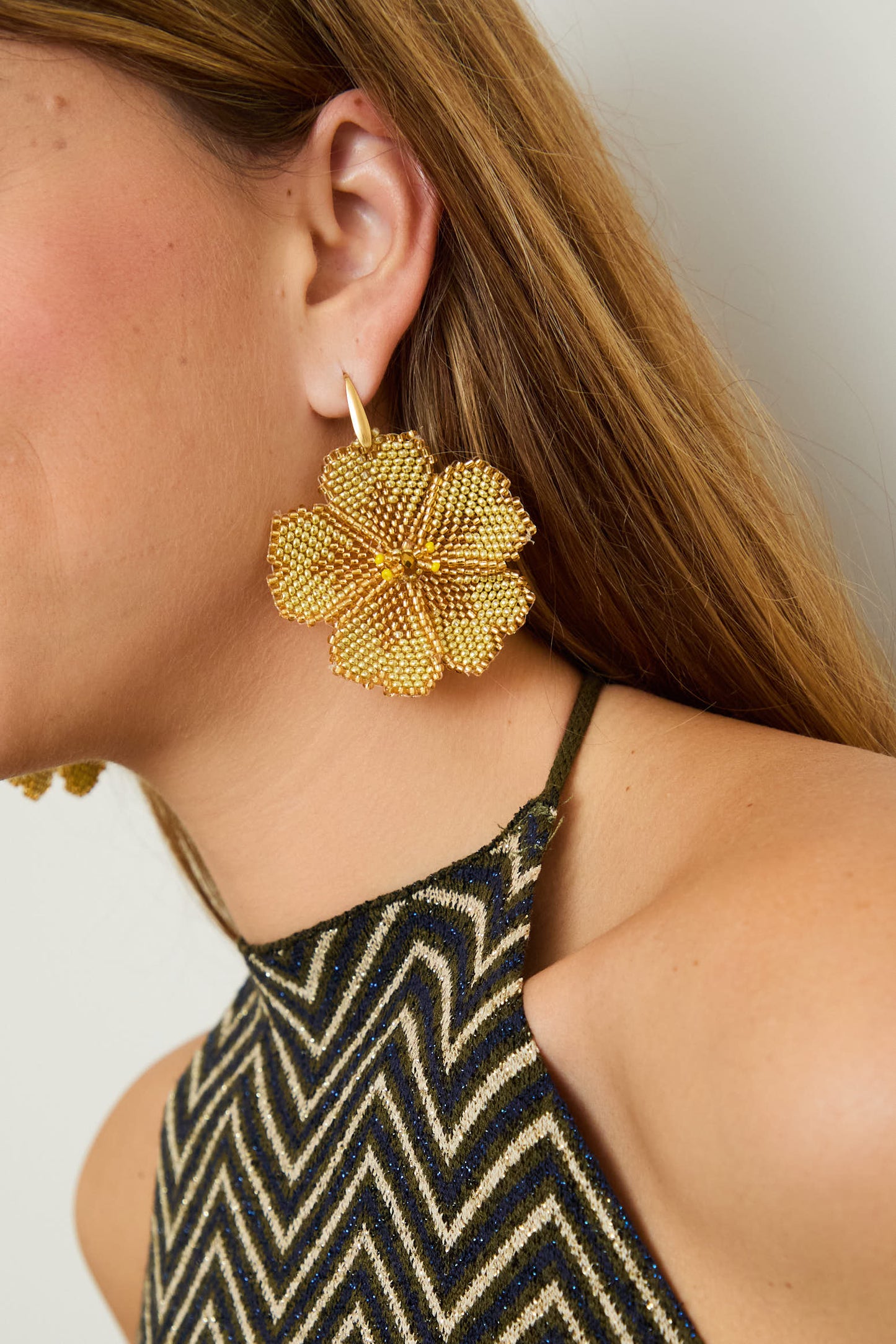 FLOWER EARRING GOLD