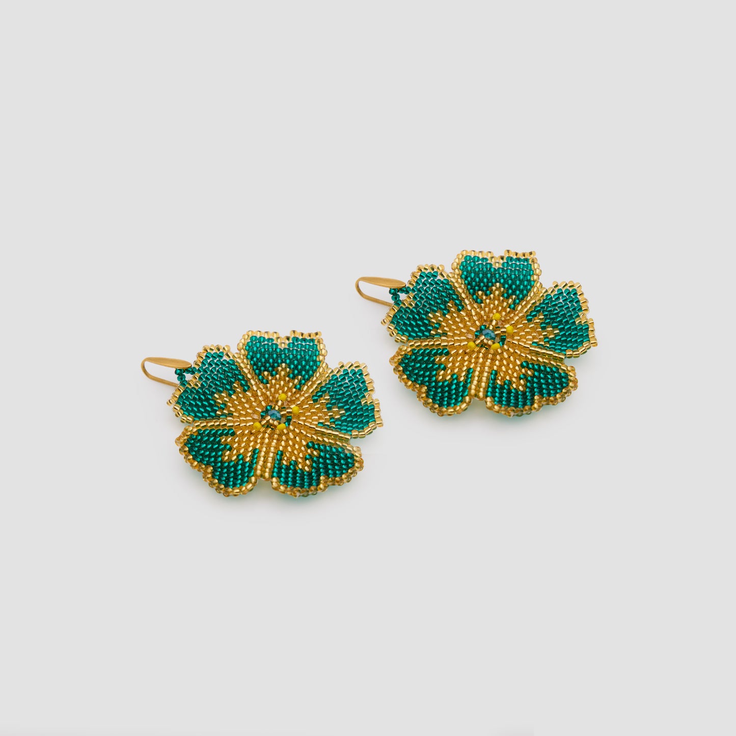 FLOWER EARRING AQUAMARINE